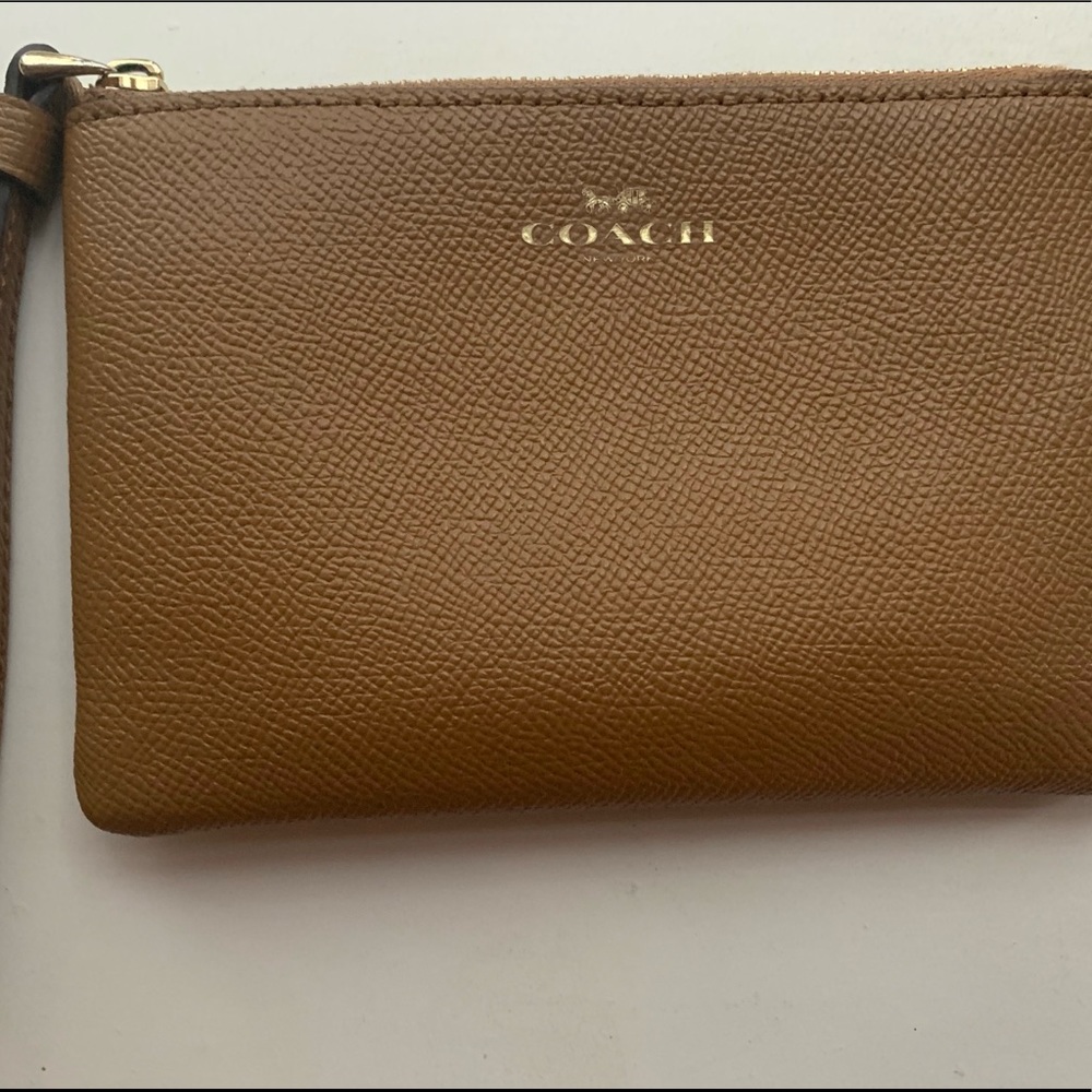 Coach wristlet wallet